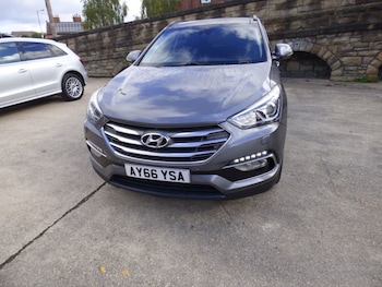 Used Hyundai Santa Fe 2016 for sale - 75936053: Photo