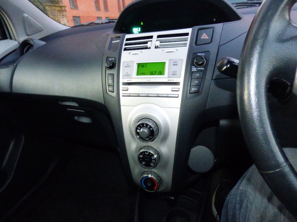 Used Toyota Yaris 2006 for sale - 77020270: Photo 14