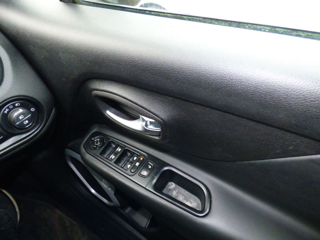 Used Toyota Yaris 2006 for sale - 77020270: Photo 21