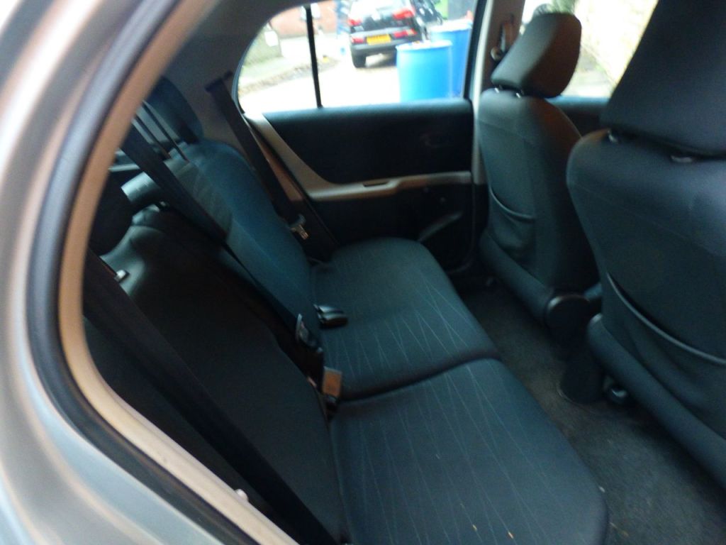 Used Toyota Yaris 2006 for sale - 77020270: Photo 24