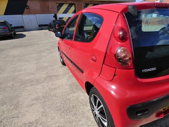 Used Peugeot 107 2010 for sale - 79408780: Photo