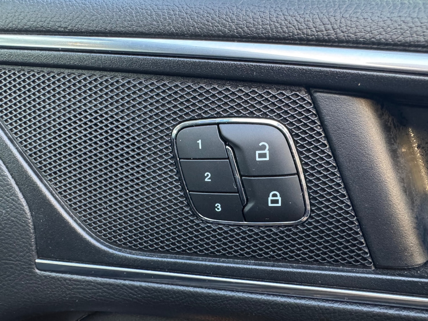 Used Ford S-Max 2022 for sale - 77293357: Photo 28