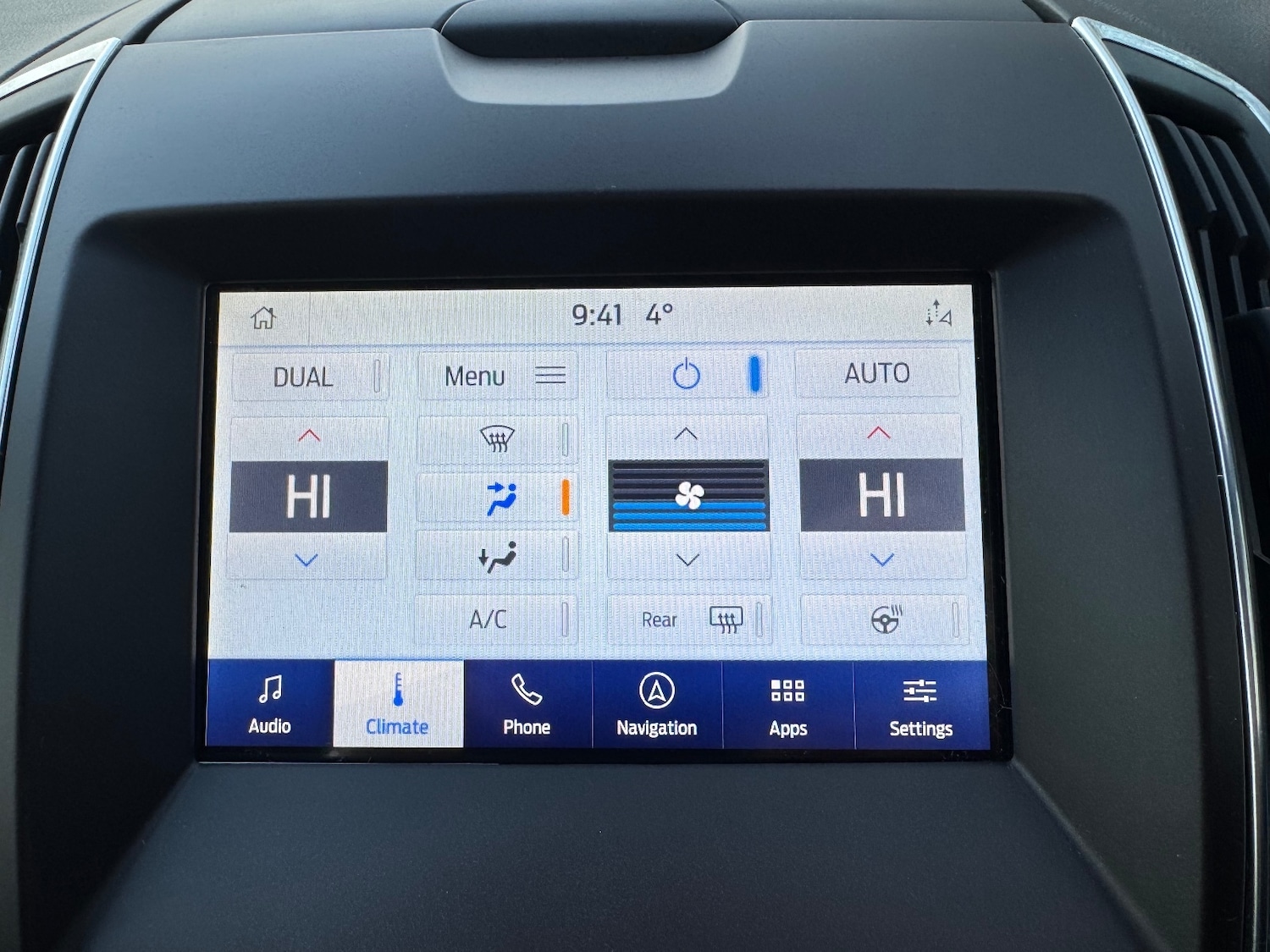 Used Ford S-Max 2022 for sale - 77293357: Photo 32