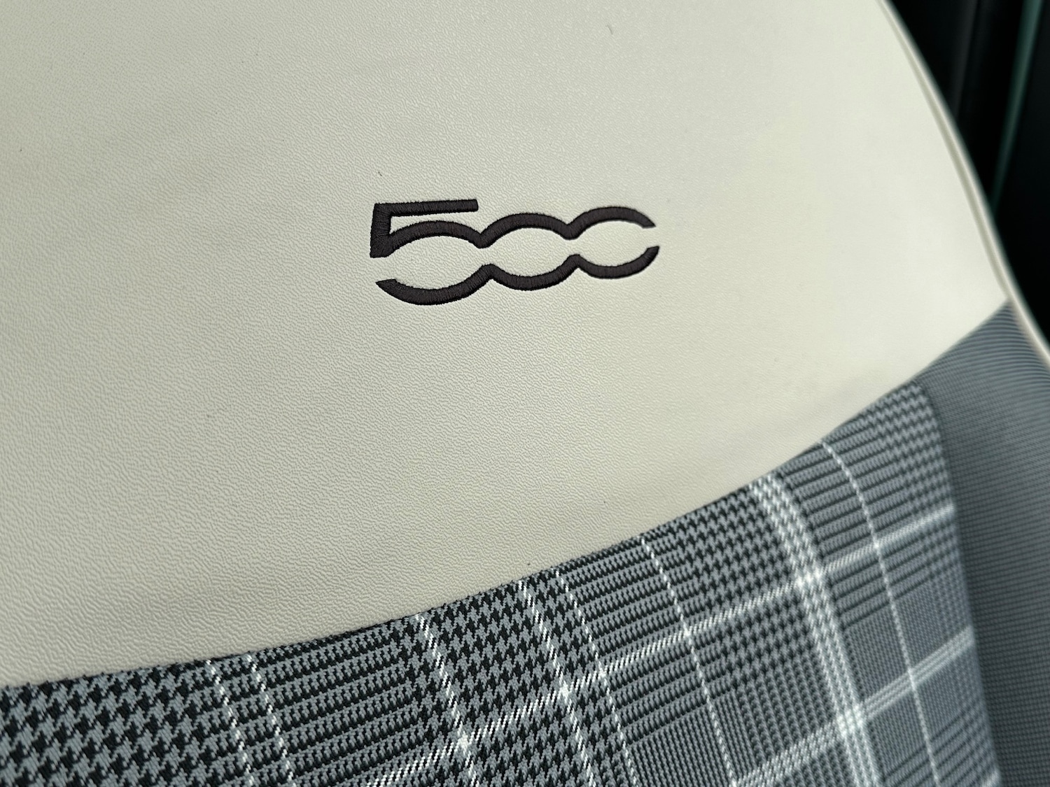 Used Fiat 500 2015 for sale - 77576357: Photo 28