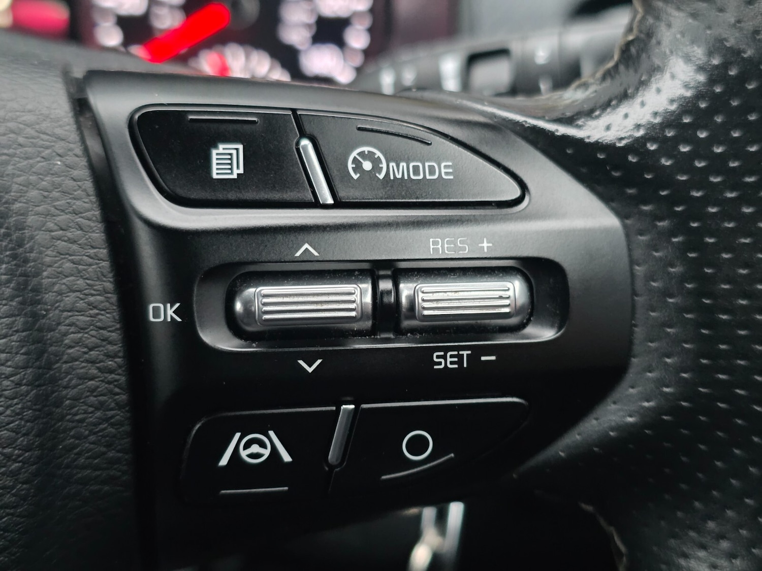 Used Kia Stonic 2021 for sale - 76556852: Photo 36