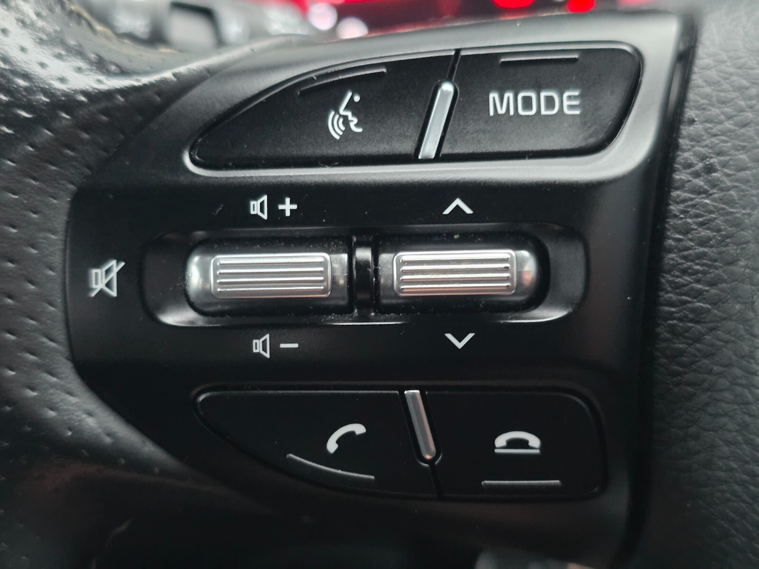 Used Kia Stonic 2021 for sale - 76556852: Photo 37