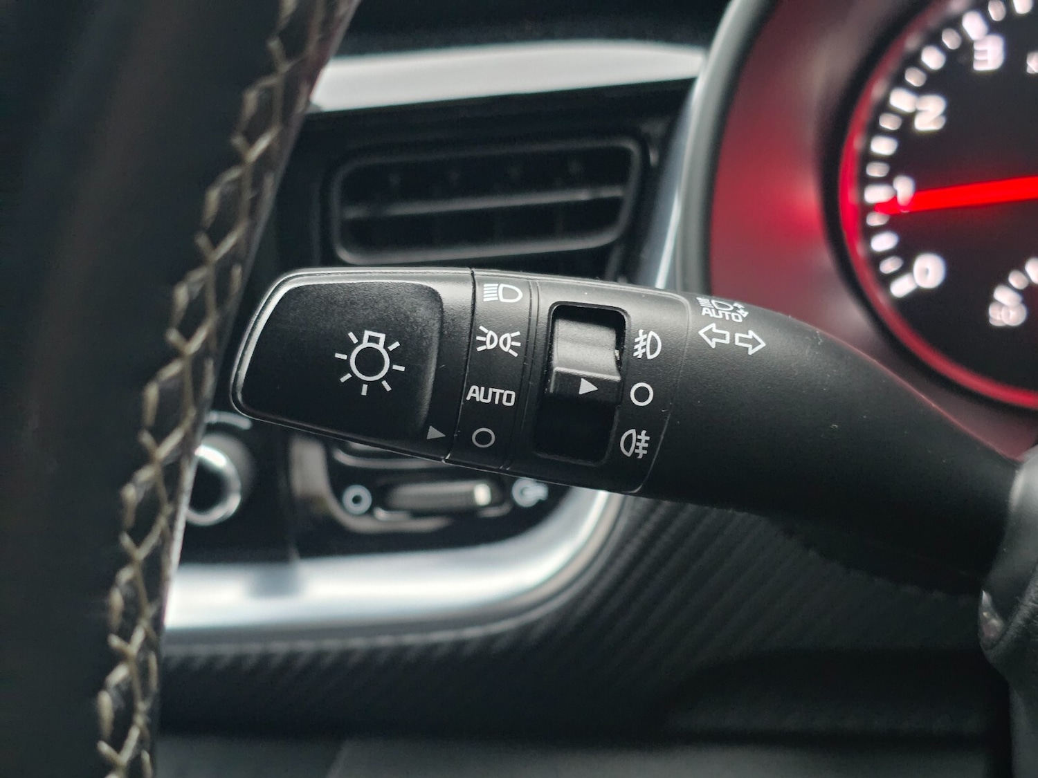 Used Kia Stonic 2021 for sale - 76556852: Photo 39