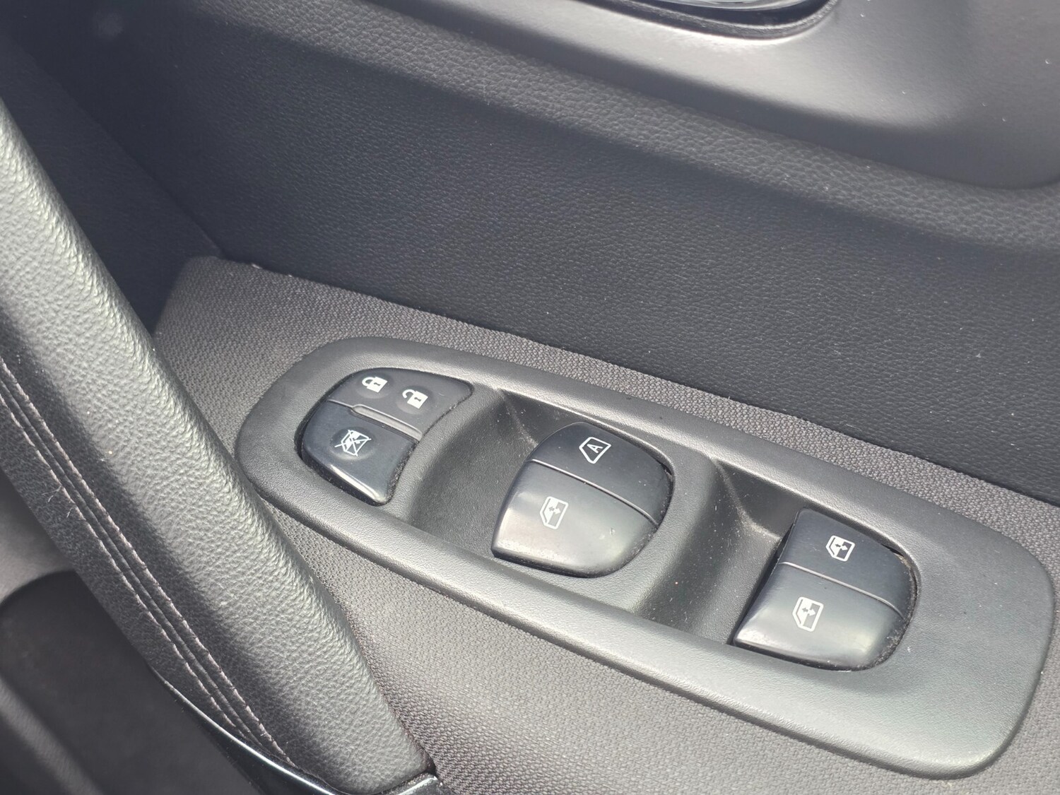 Used Renault Kadjar 2017 for sale - 77725958: Photo 50