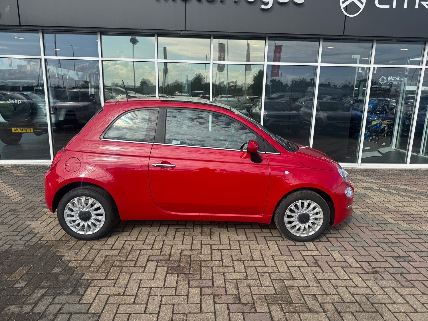 Used Fiat 500 2024 for sale - 75902175: Photo 2
