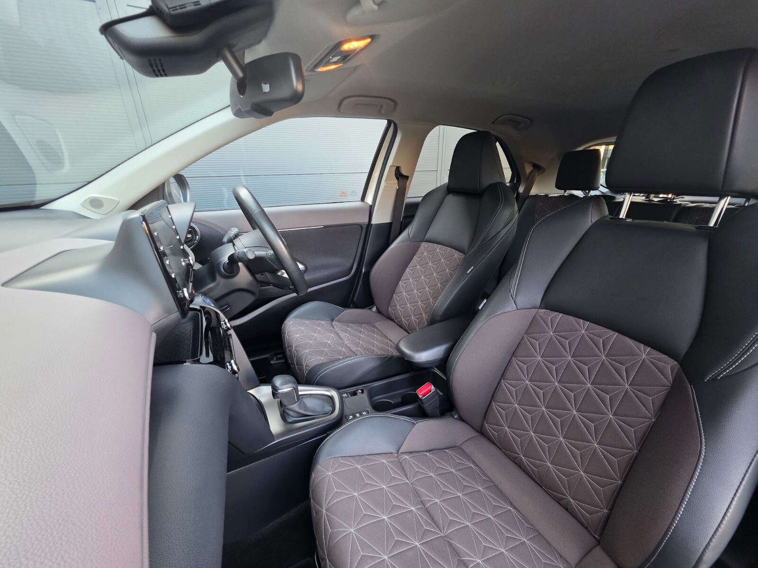 Used Toyota Yaris Cross 2023 for sale - 76868290: Photo 28