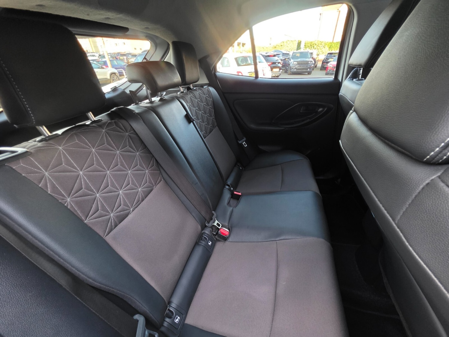 Used Toyota Yaris Cross 2023 for sale - 76868290: Photo 32