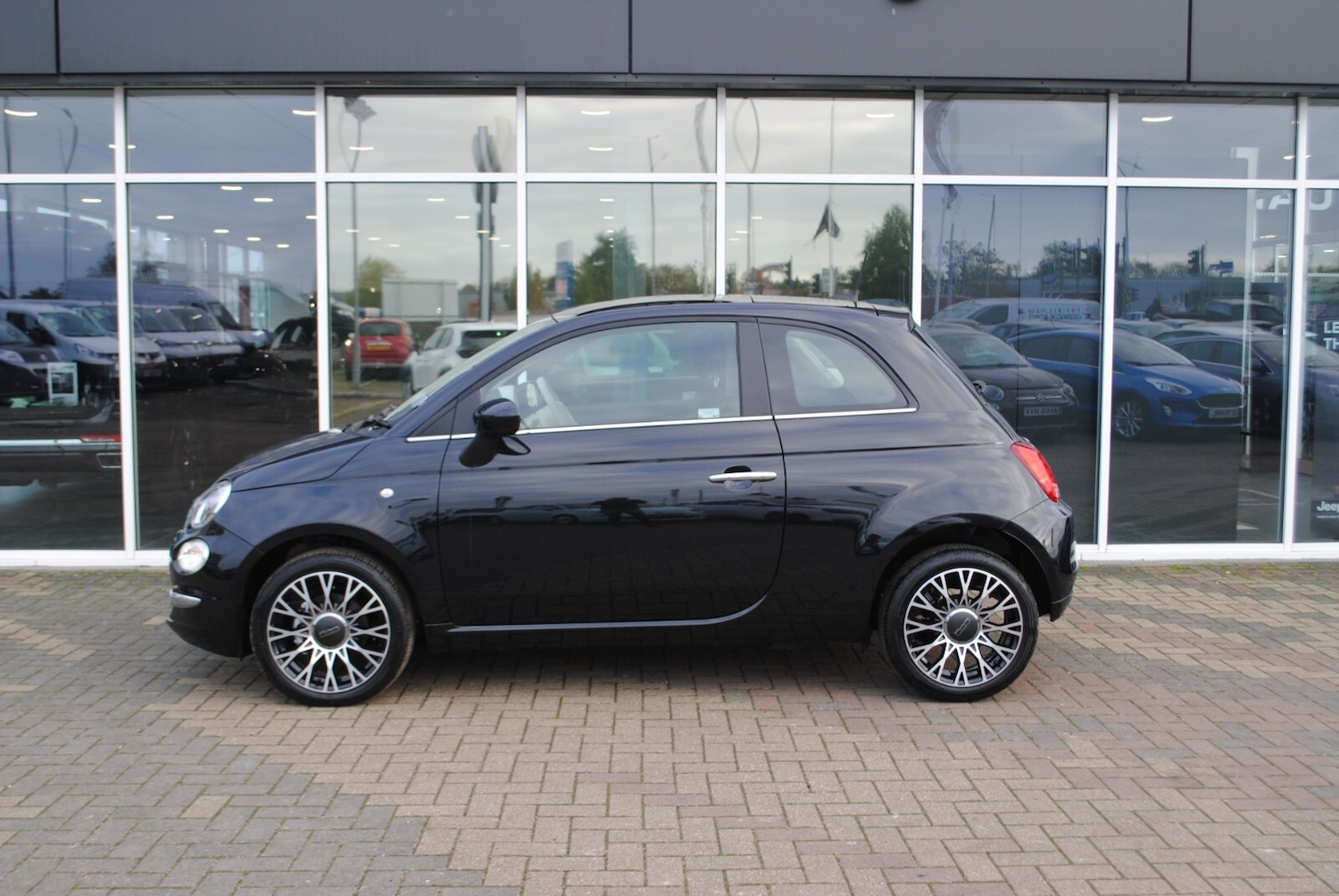 Used Fiat 500 2024 for sale - 76868916: Photo 6