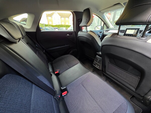 Used Renault Captur 2023 for sale - 75660382: Photo 29