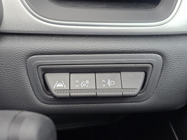 Used Renault Captur 2023 for sale - 75660382: Photo 43