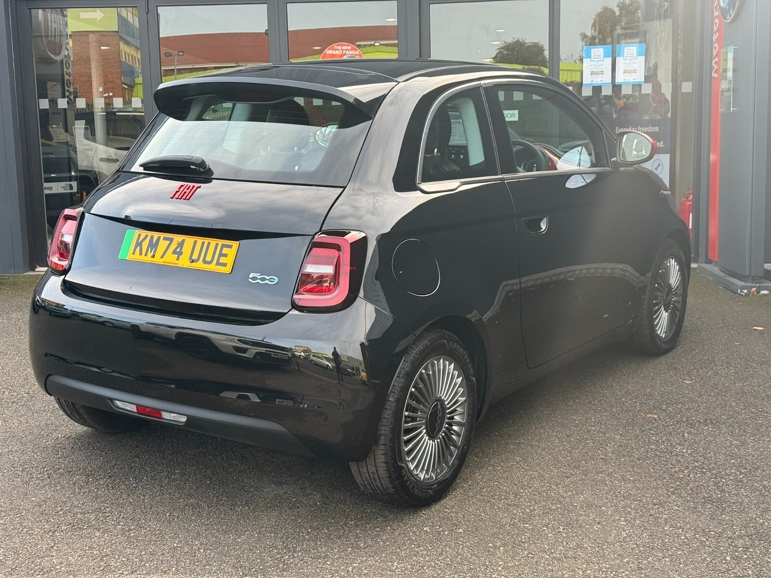Used Fiat 500 2024 for sale - 76869099: Photo 4