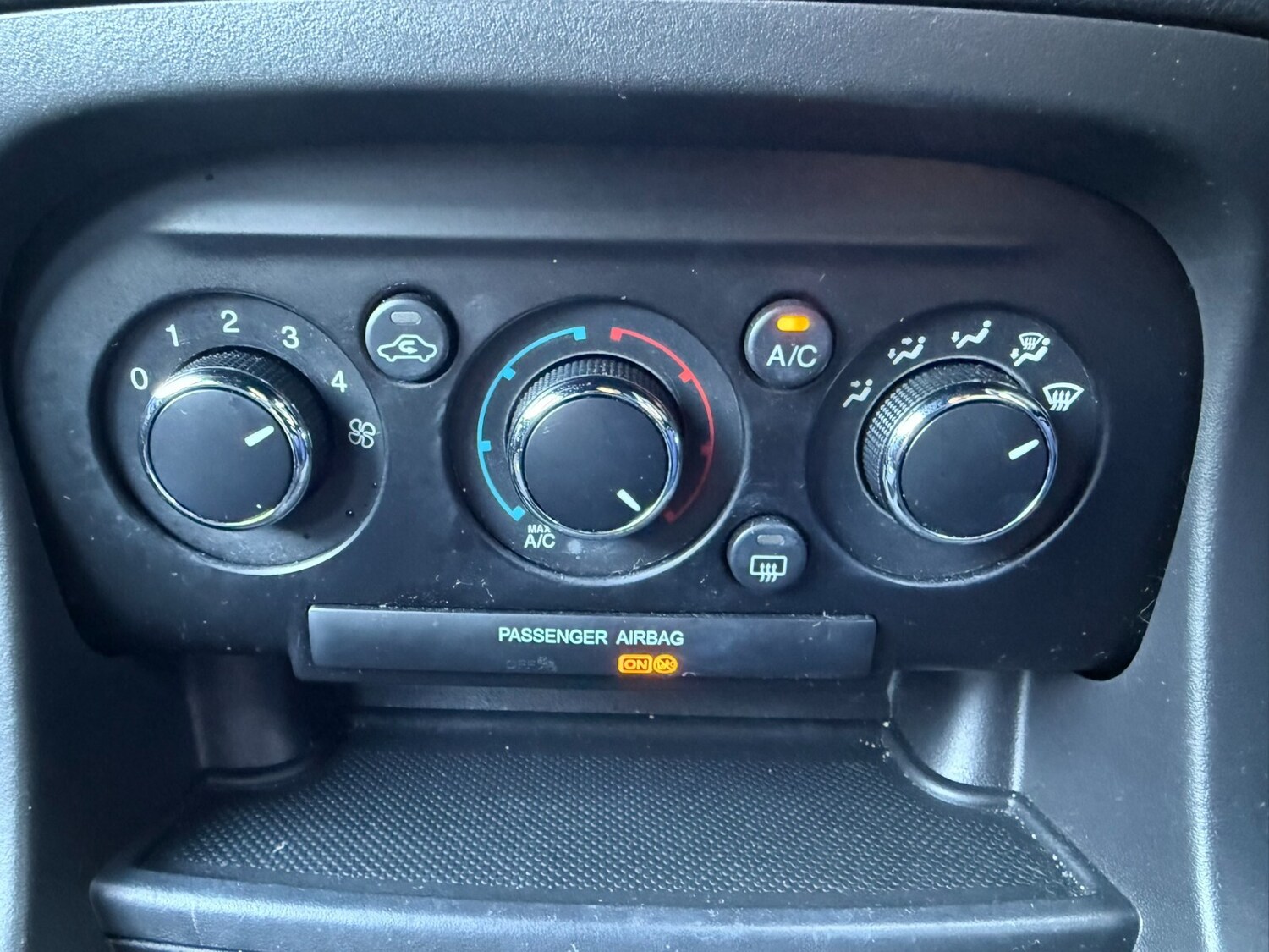 Used Ford Ka+ 2018 for sale - 76872987: Photo 40