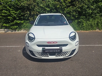 Used Fiat 600 2024 for sale - 76704503: Photo