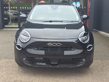 Used Fiat 600 2025 for sale - 76487284: Photo