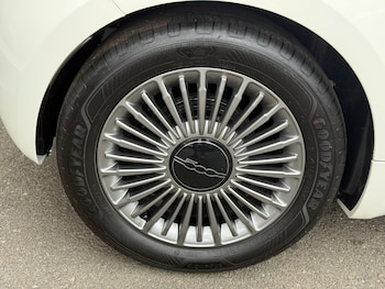 Used Fiat 500 2024 for sale - 76515047: Photo