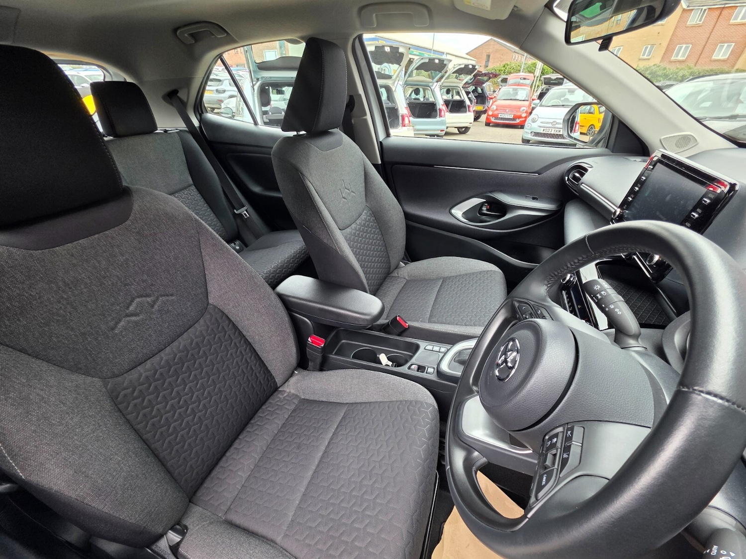 Used Toyota Yaris Cross 2026 for sale - 78074396: Photo 19