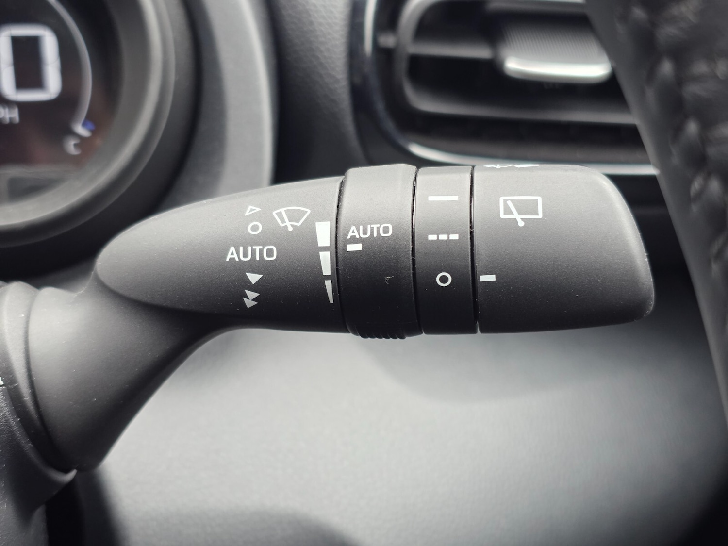 Used Toyota Yaris Cross 2026 for sale - 78074396: Photo 39