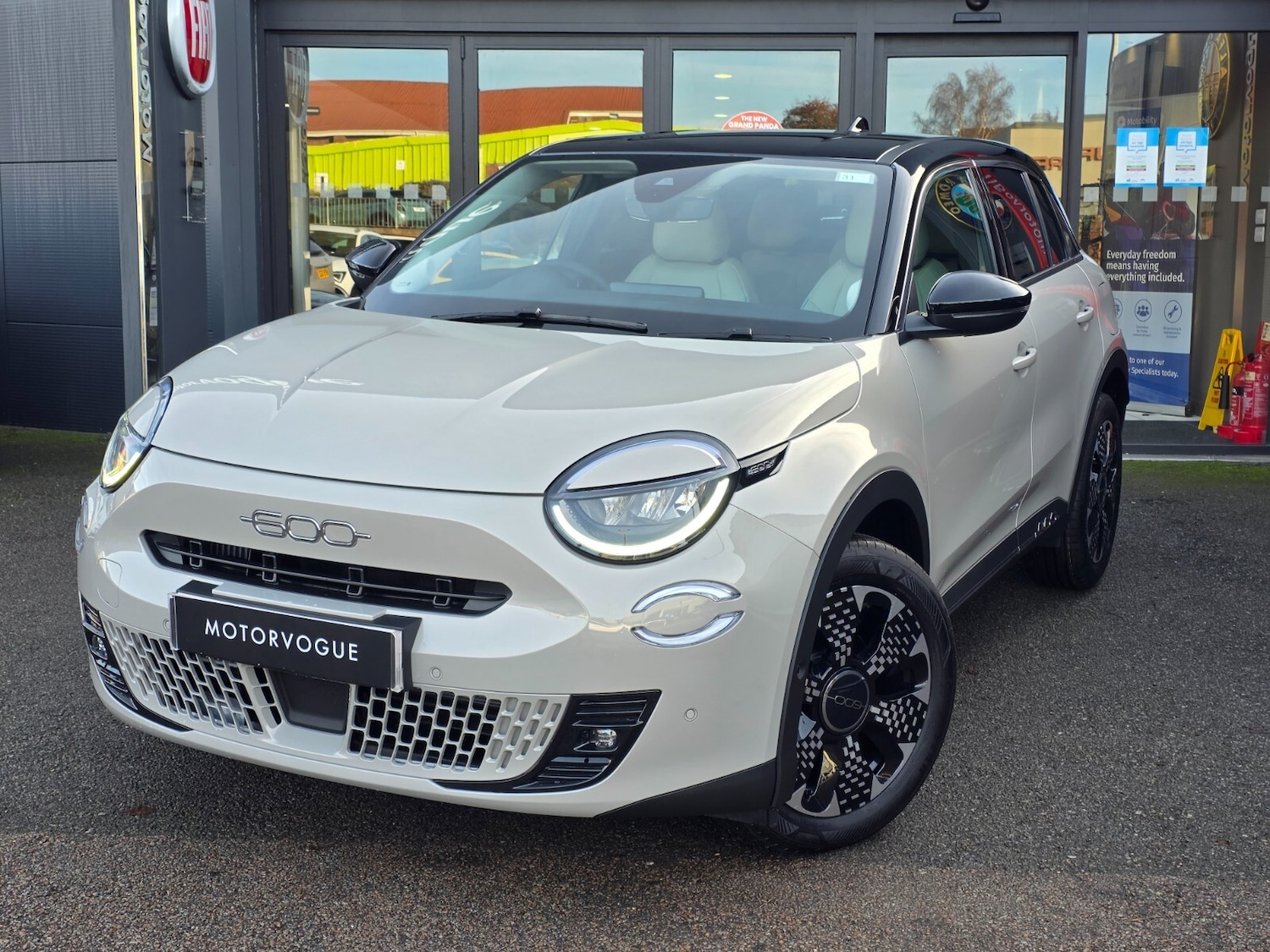 Used Fiat 600 2025 for sale - 76894639: Photo 3