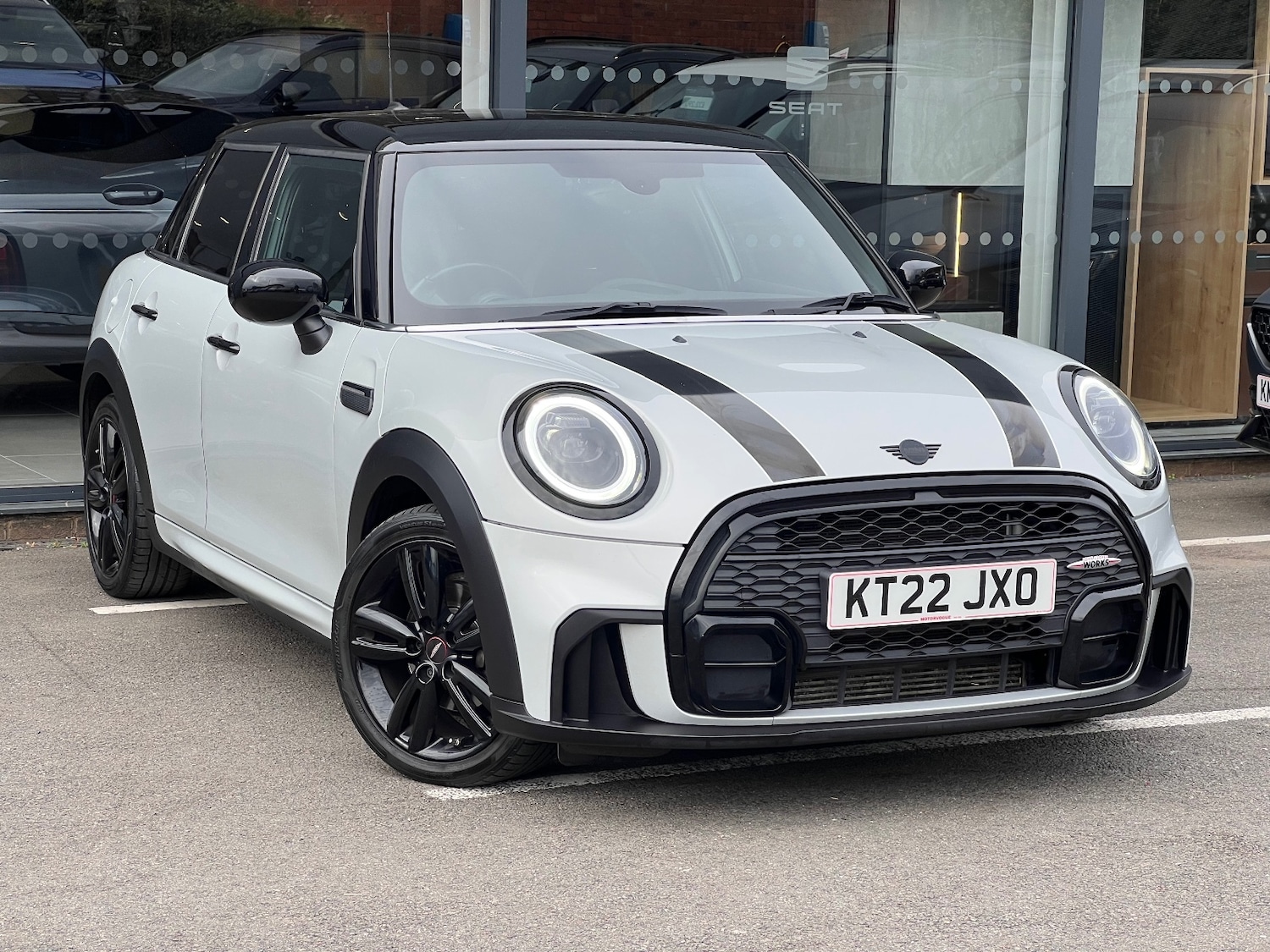 Used MINI Hatch 2022 for sale - 76400698: Photo 1