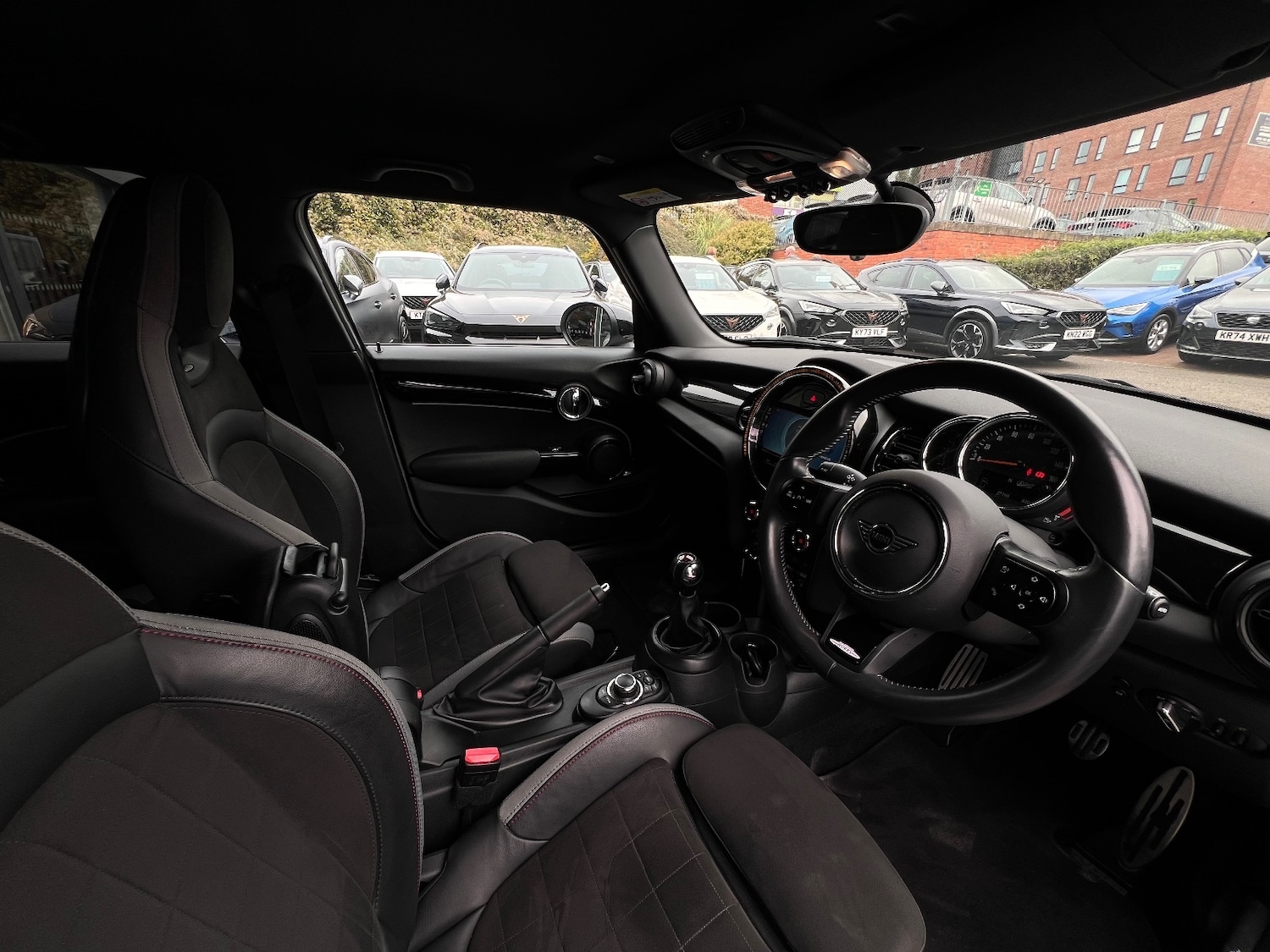 Used MINI Hatch 2022 for sale - 76400698: Photo 6