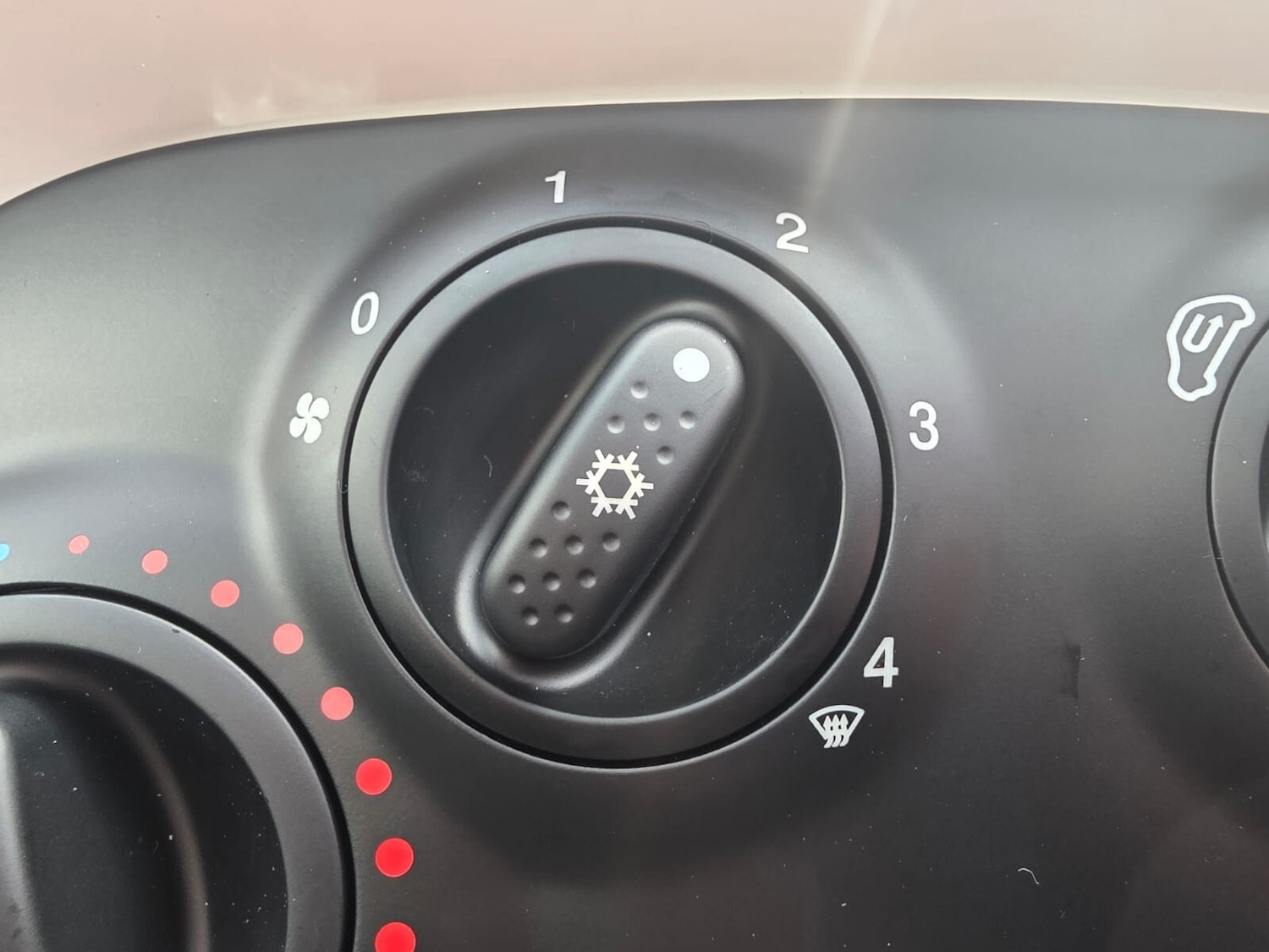 Used Fiat 500 2025 for sale - 76869206: Photo 25