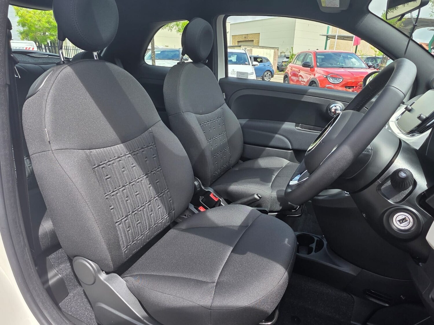 Used Fiat 500 2025 for sale - 76869206: Photo 38