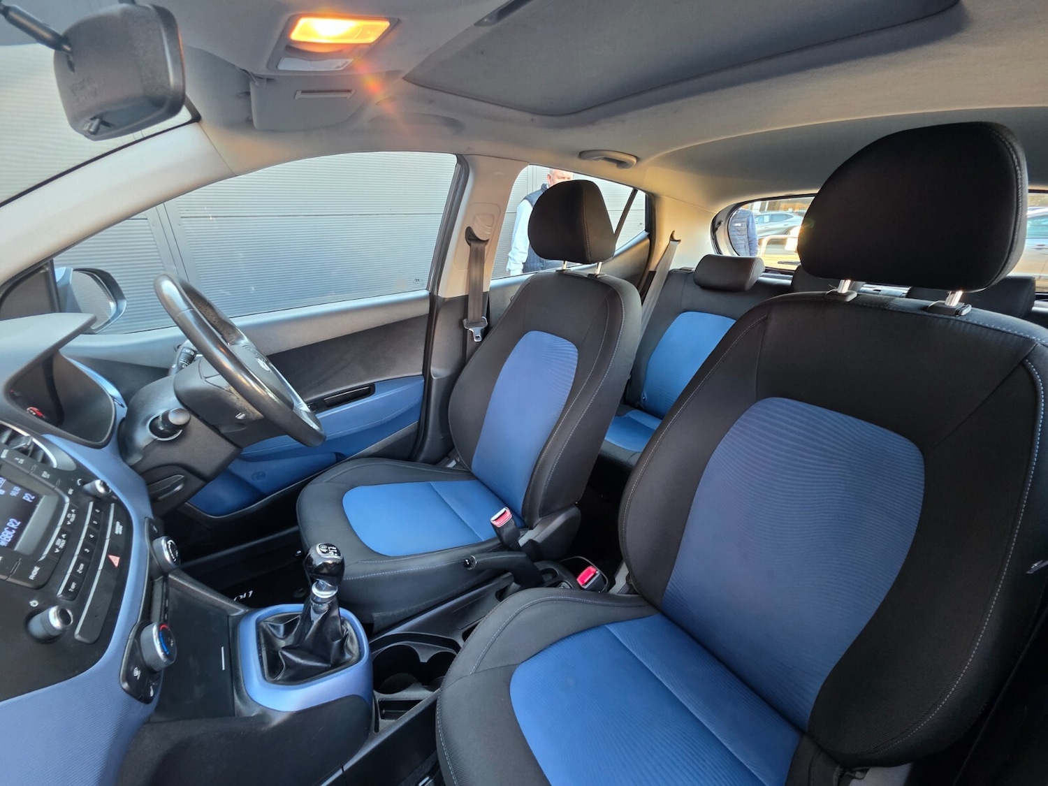 Used Hyundai i10 2015 for sale - 77726046: Photo 25