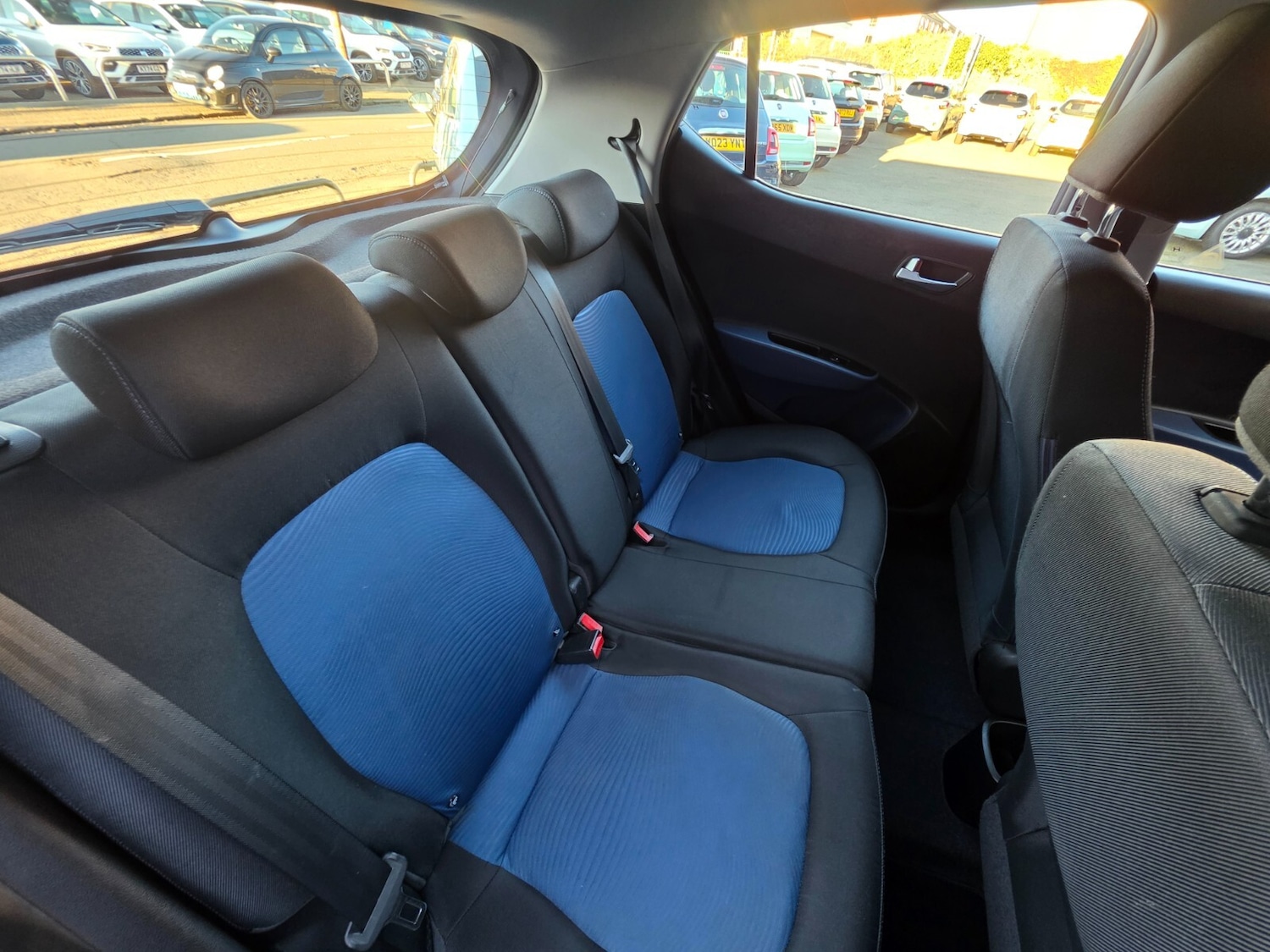 Used Hyundai i10 2015 for sale - 77726046: Photo 29