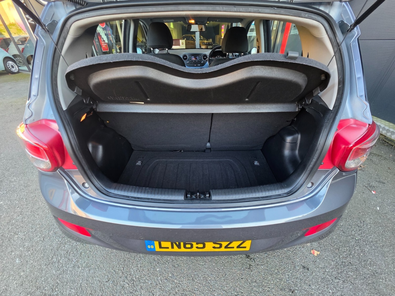 Used Hyundai i10 2015 for sale - 77726046: Photo 30