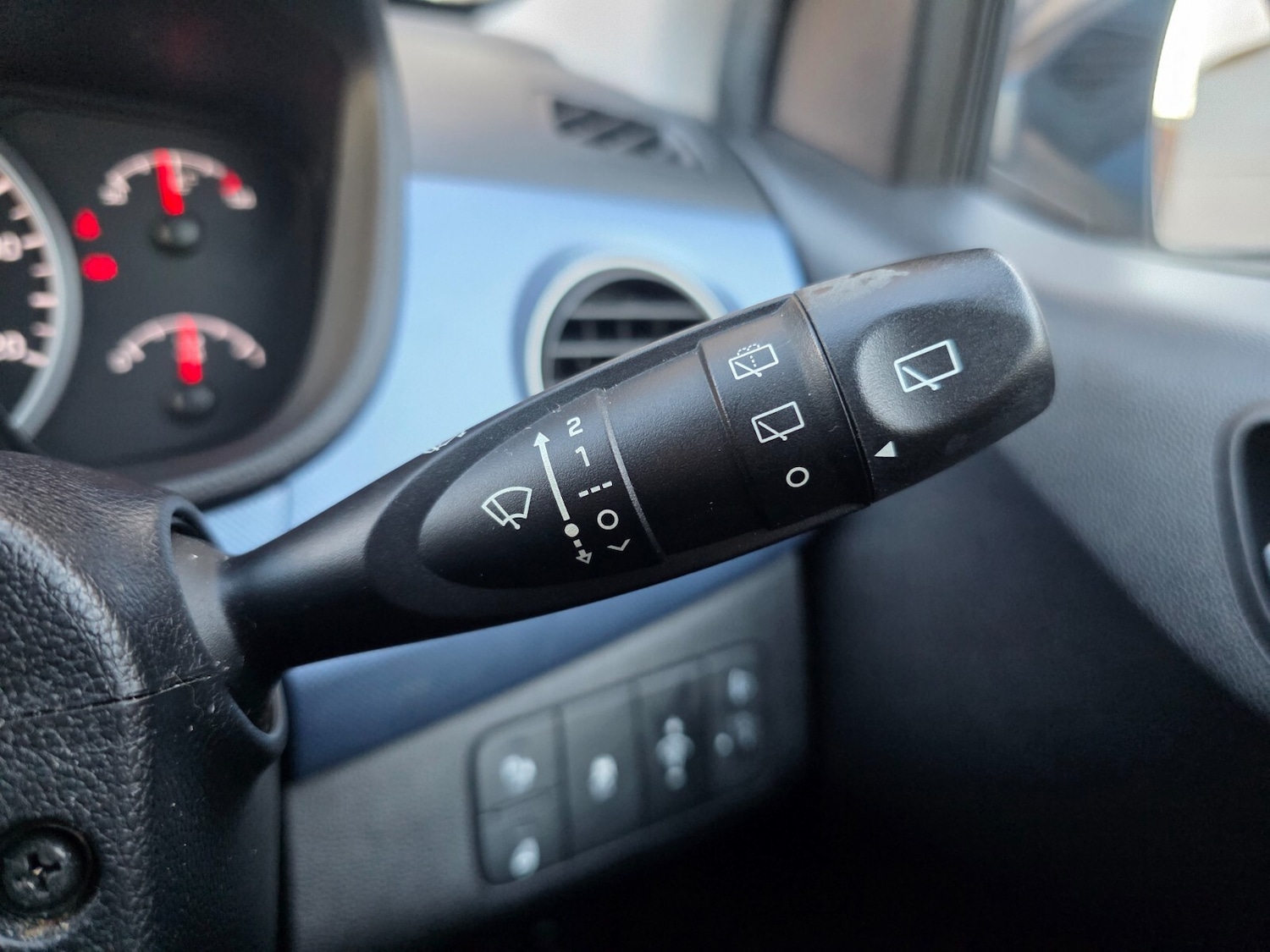 Used Hyundai i10 2015 for sale - 77726046: Photo 35