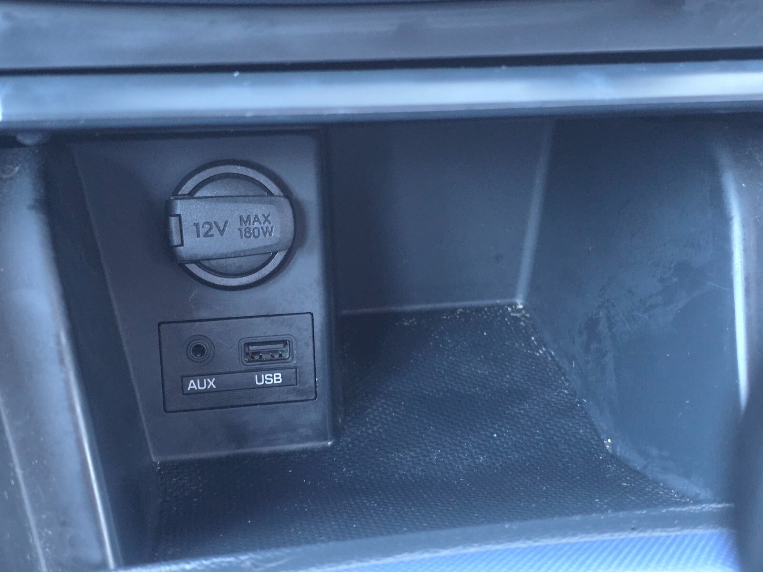 Used Hyundai i10 2015 for sale - 77726046: Photo 43