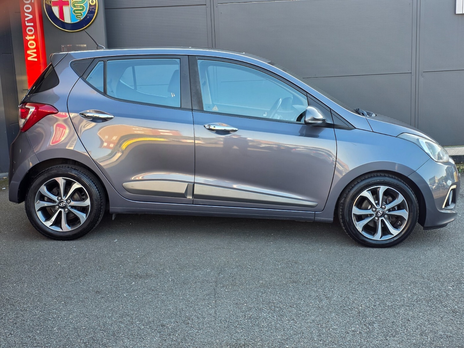 Used Hyundai i10 2015 for sale - 77726046: Photo 8