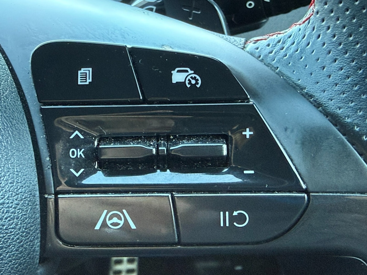 Used Hyundai TUCSON 2022 for sale - 76452135: Photo 3