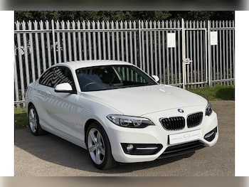 Used BMW 2 Series 2014 for sale - 77655799: Photo