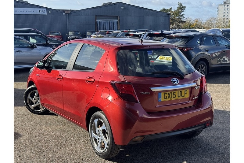 Used Toyota Yaris 2015 for sale - 76287985: Photo 2