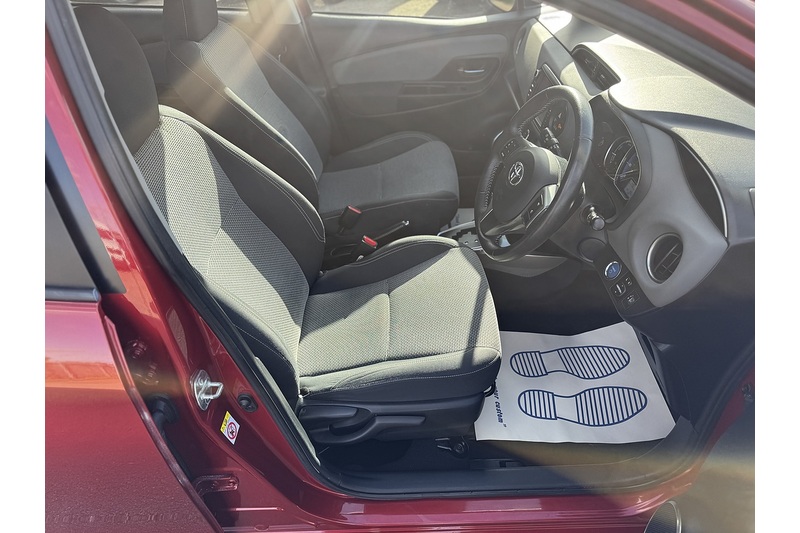 Used Toyota Yaris 2015 for sale - 76287985: Photo 22