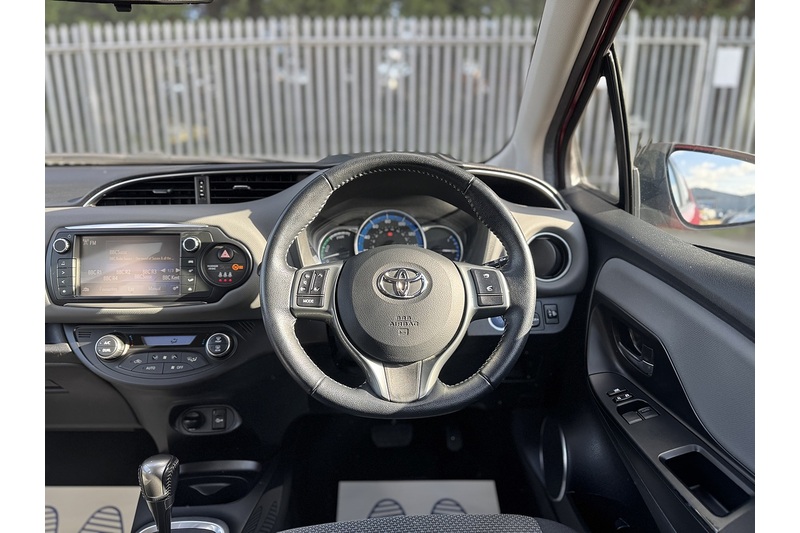 Used Toyota Yaris 2015 for sale - 76287985: Photo 27