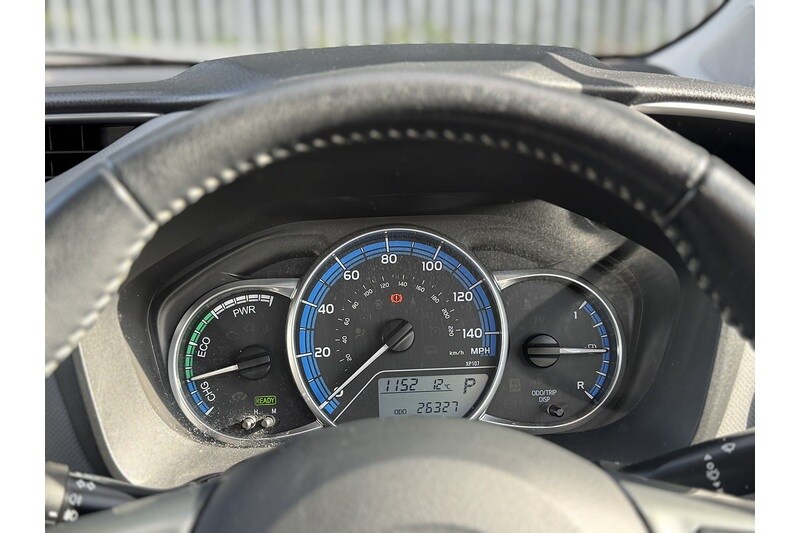 Used Toyota Yaris 2015 for sale - 76287985: Photo 34