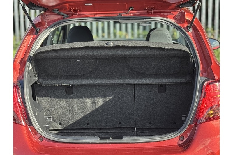 Used Toyota Yaris 2015 for sale - 76287985: Photo 45