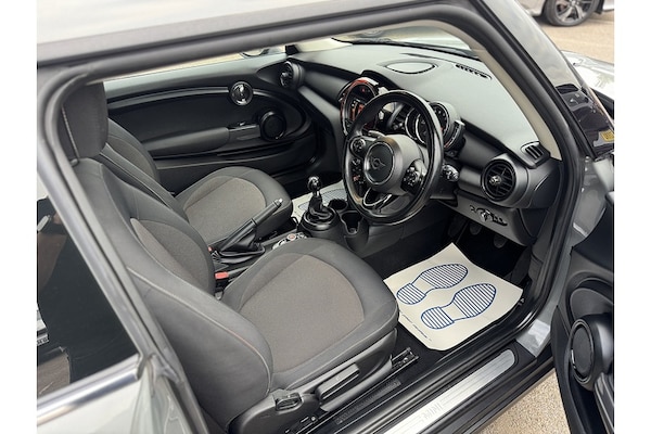 Used MINI Hatch 2019 for sale - 76181999: Photo 19
