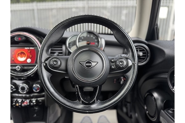 Used MINI Hatch 2019 for sale - 76181999: Photo 27