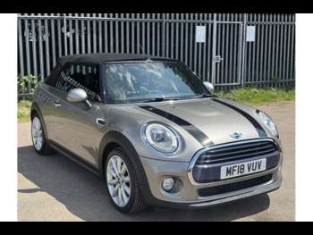 Used MINI Convertible 2018 for sale - 74830633: Photo