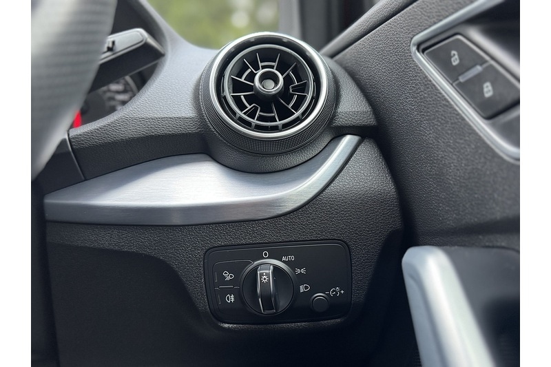 Used Audi Q2 2017 for sale - 76256835: Photo 33