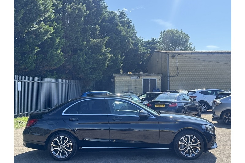 Used Mercedes-Benz C Class 2018 for sale - 77065435: Photo 6