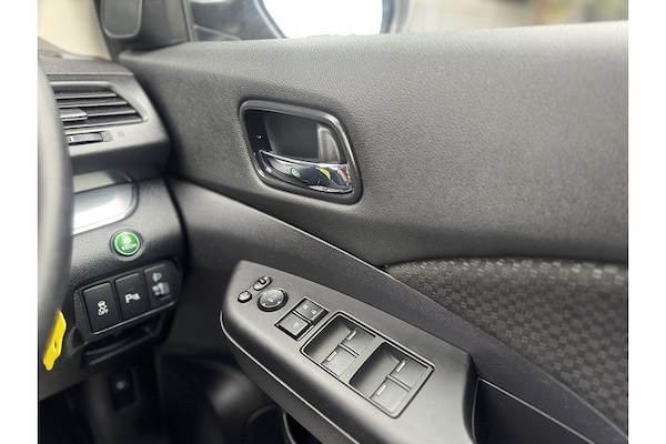 Used Honda CR-V 2018 for sale - 76197296: Photo 29