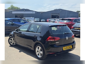 Used Volkswagen Golf 2015 for sale - 74930606: Photo